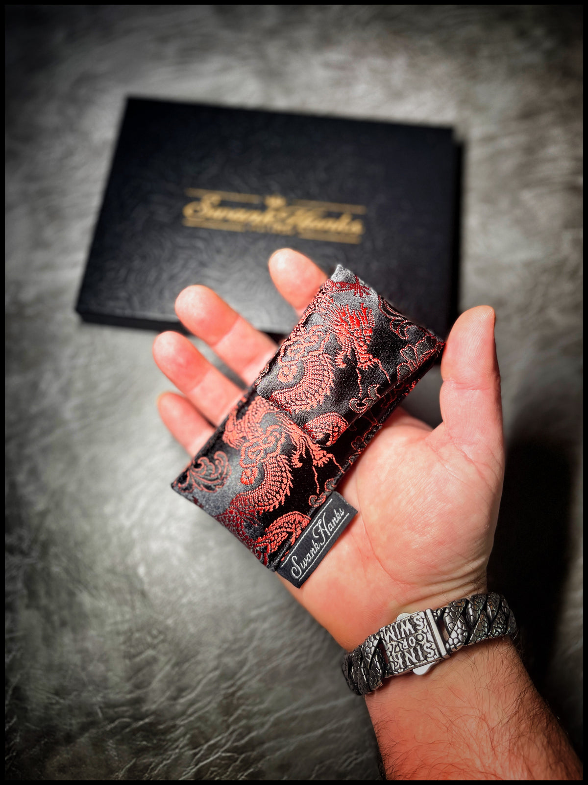 1-OFF Black/Red Japanese Dragon Silk Mini Single-Slot Pouch