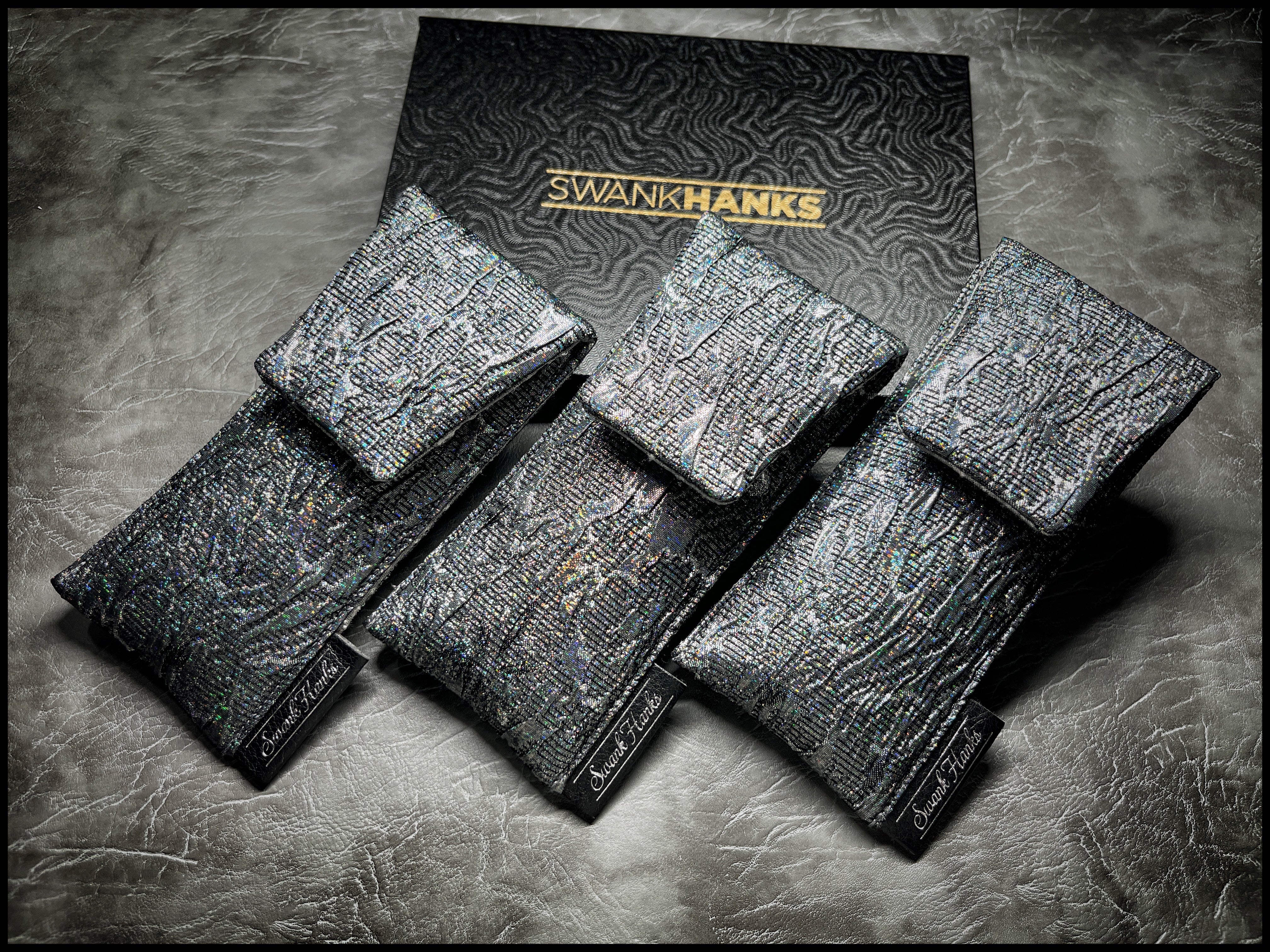 Molten V4/ Gucci Silk Single Pouch