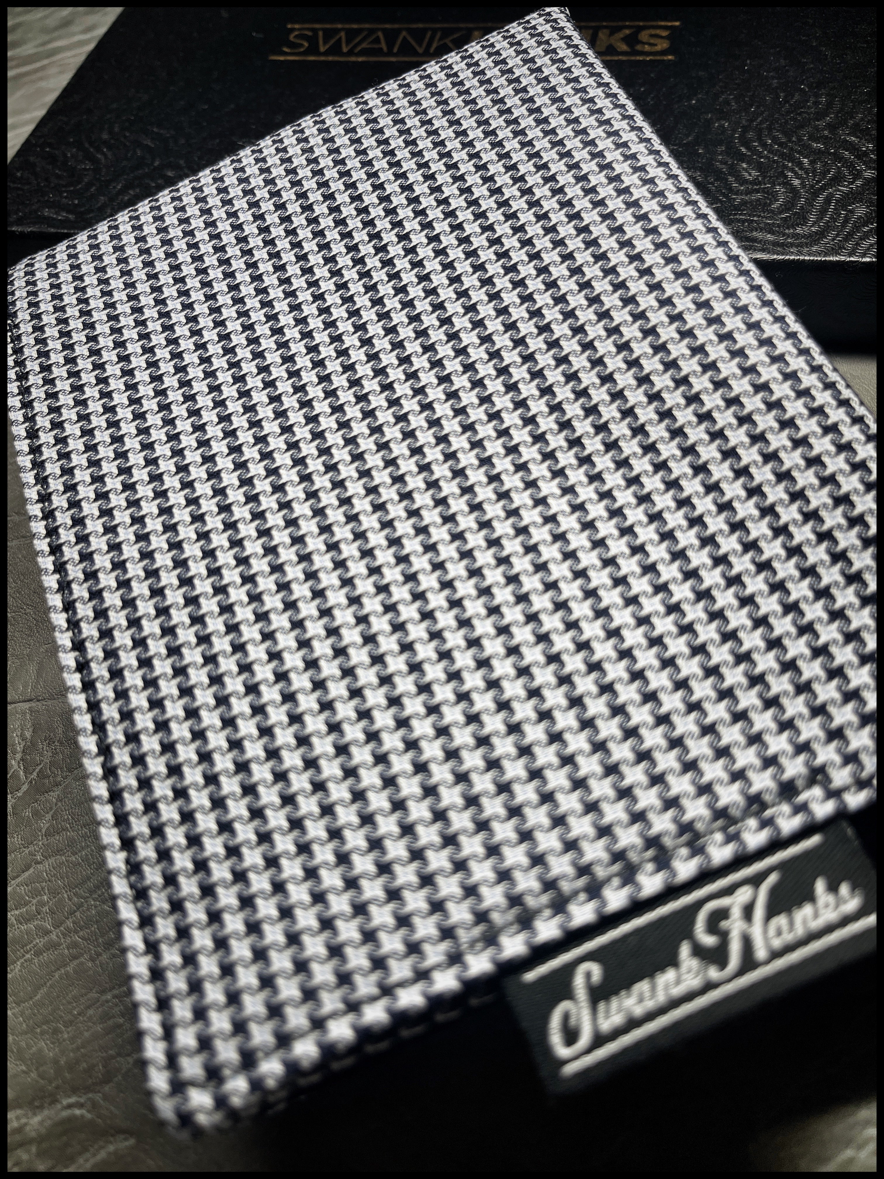 Sharktooth Houndstooth Wool/Cashmere