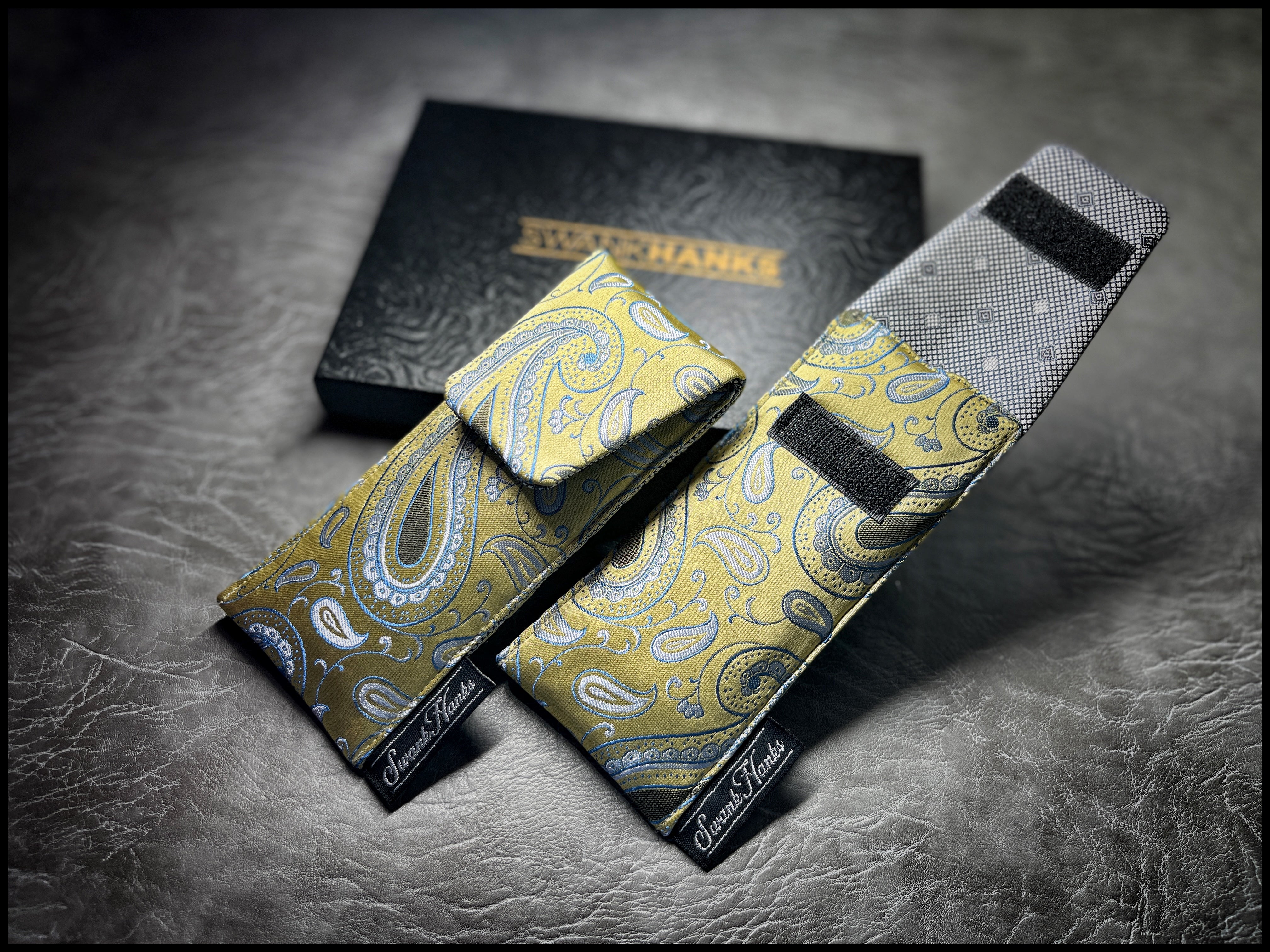 Royal Gold Silk Jacquard Paisley Single Pouch