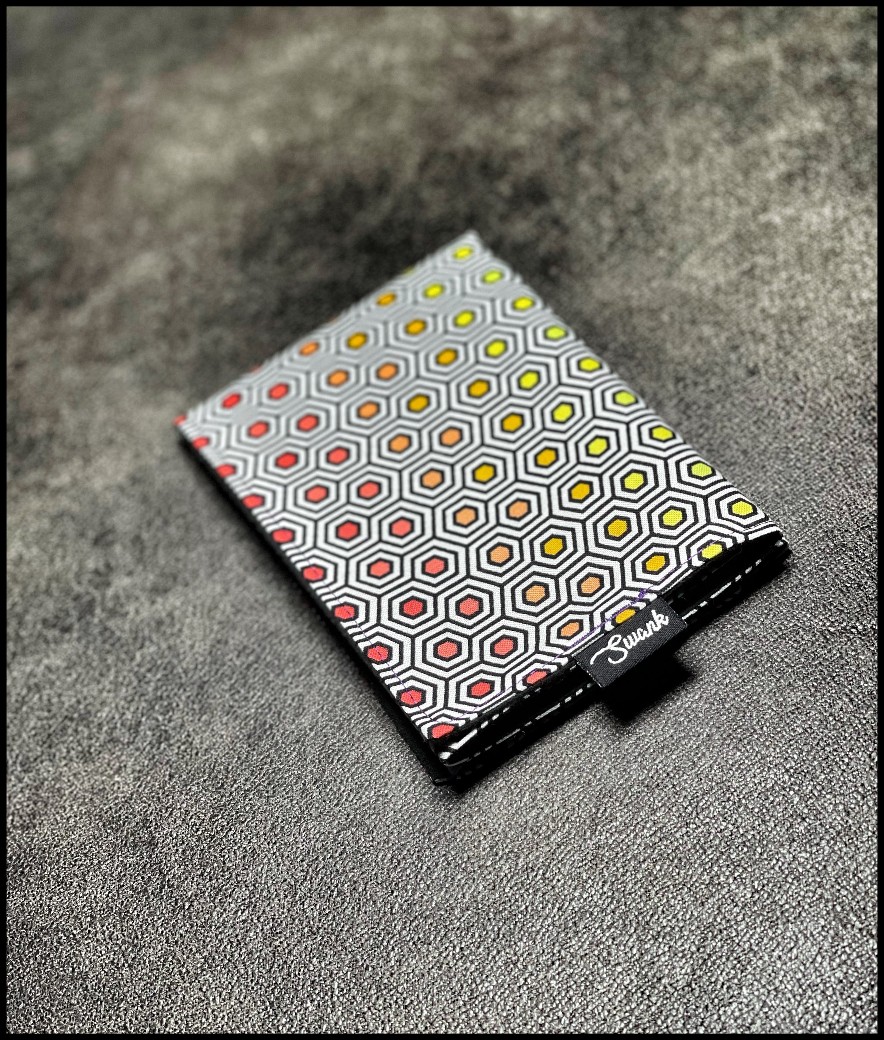 Honeycomb Spectrum (white)