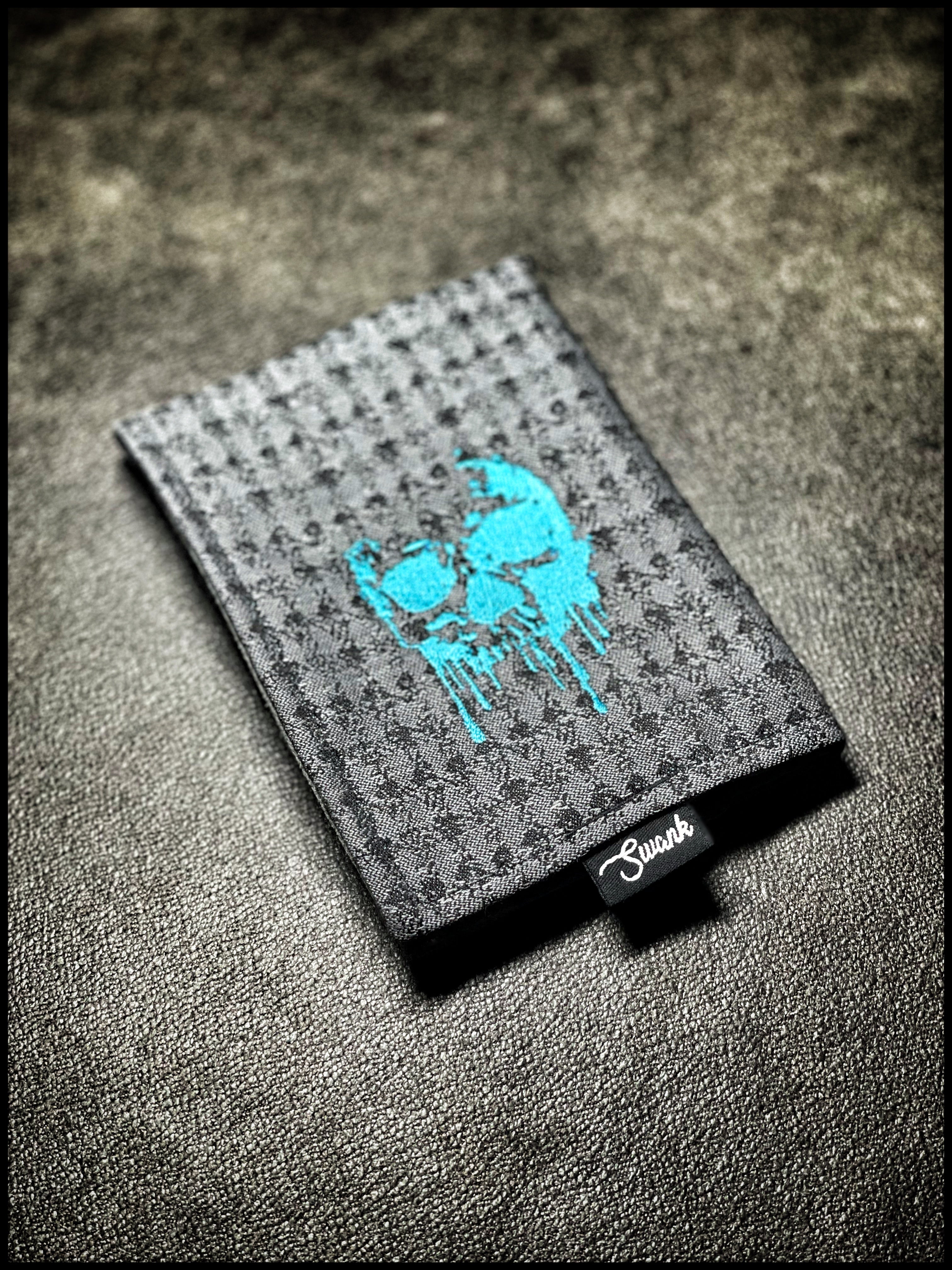 Dripping Skull (teal/shemagh)