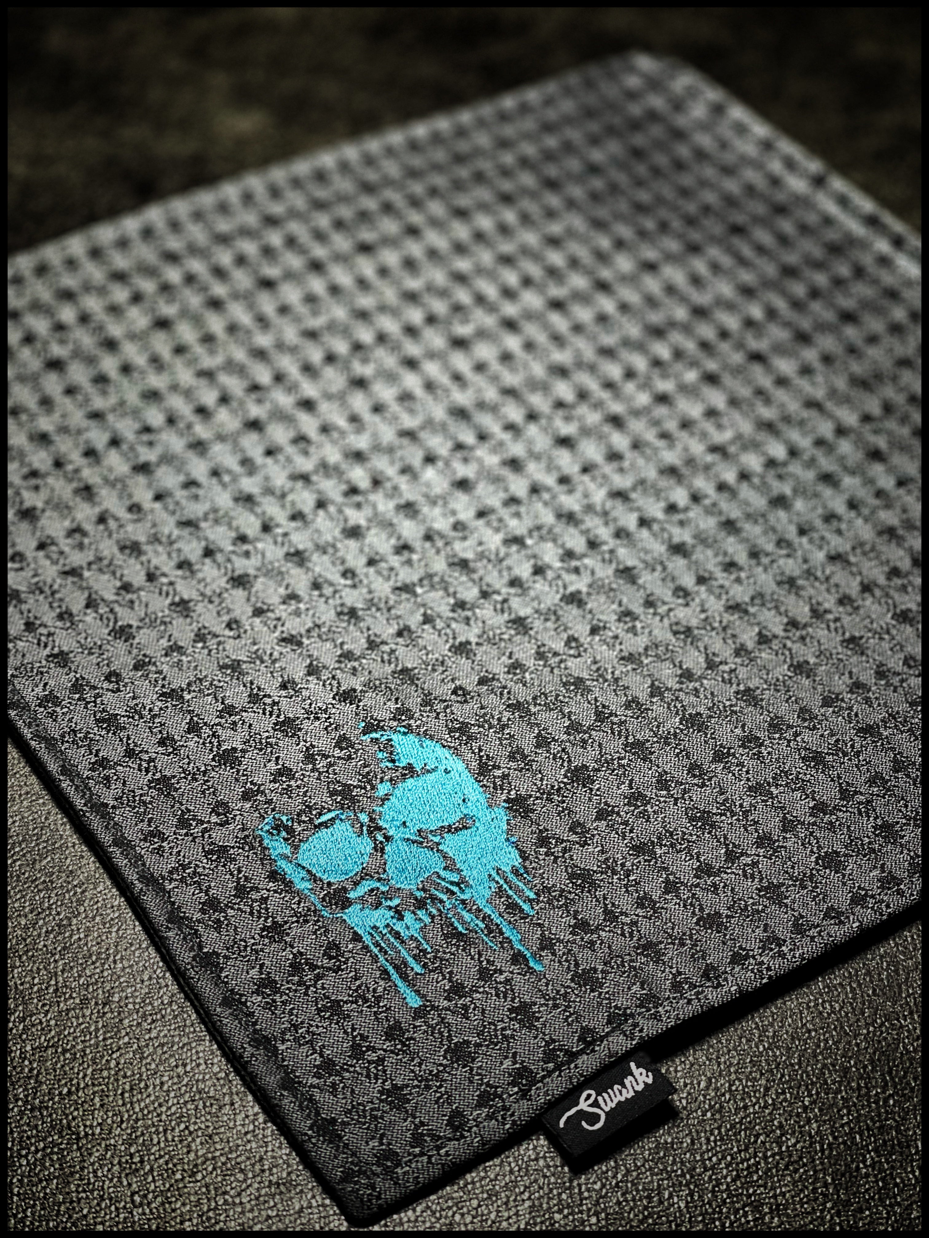 Dripping Skull (teal/shemagh)