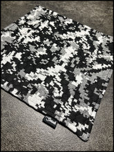Quilted Digi Camo (B&W)