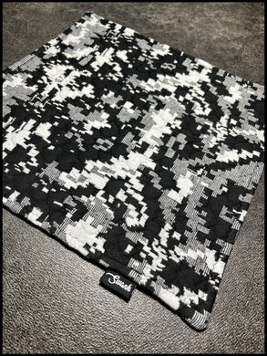 Quilted Digi Camo (B&W)