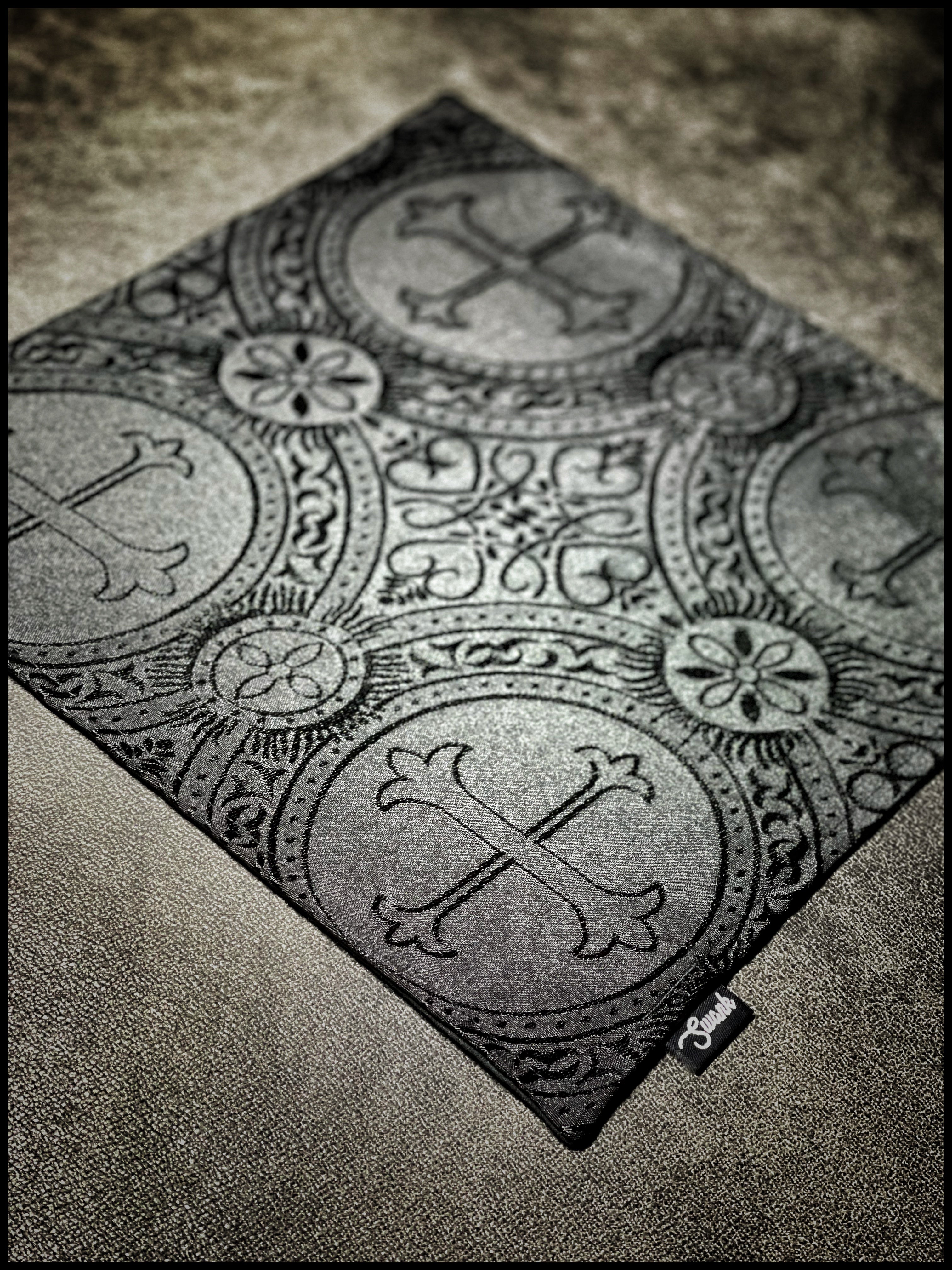 Holy Cross (matte/gloss)