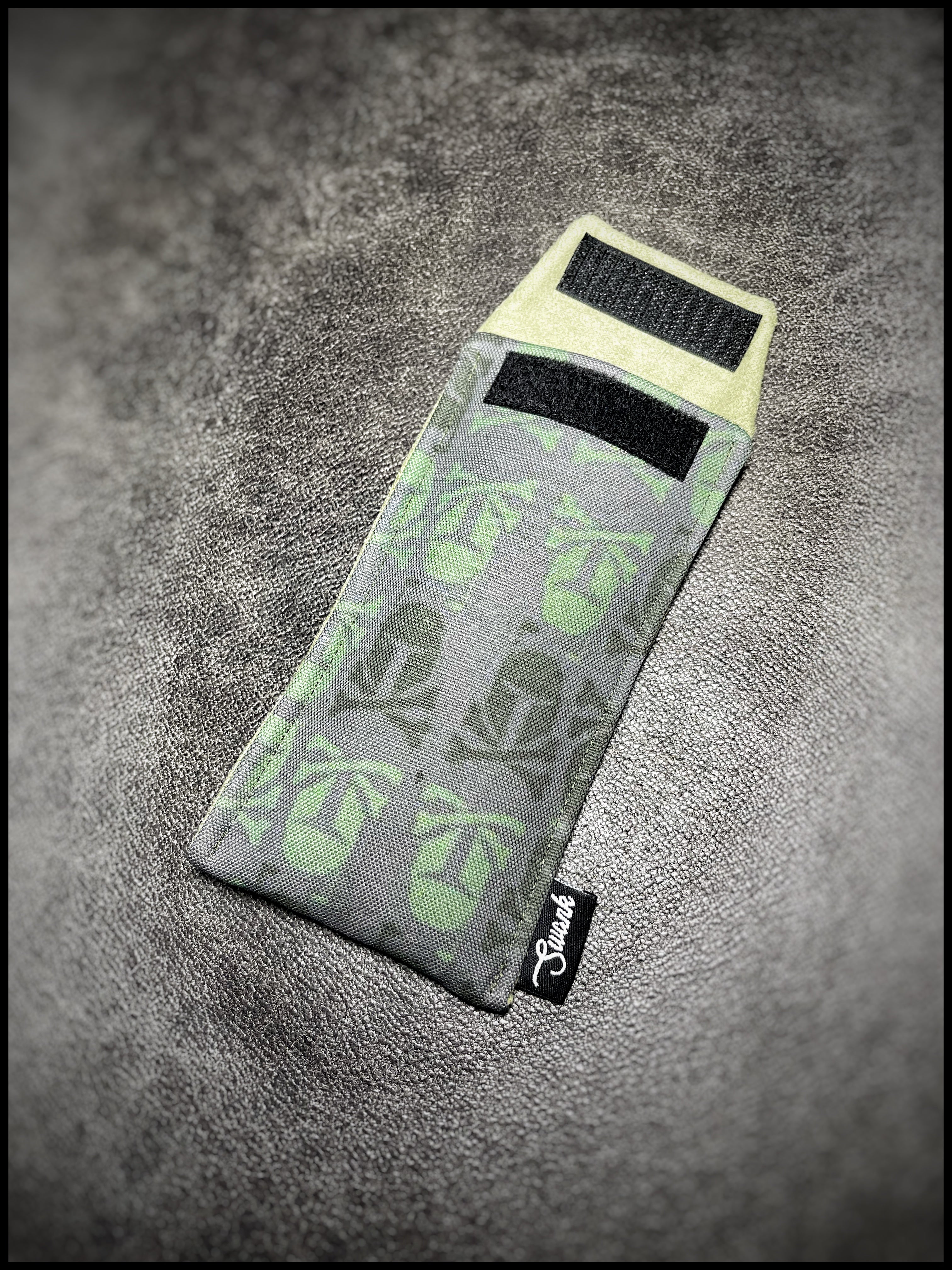 Boba Crossbone Pouch