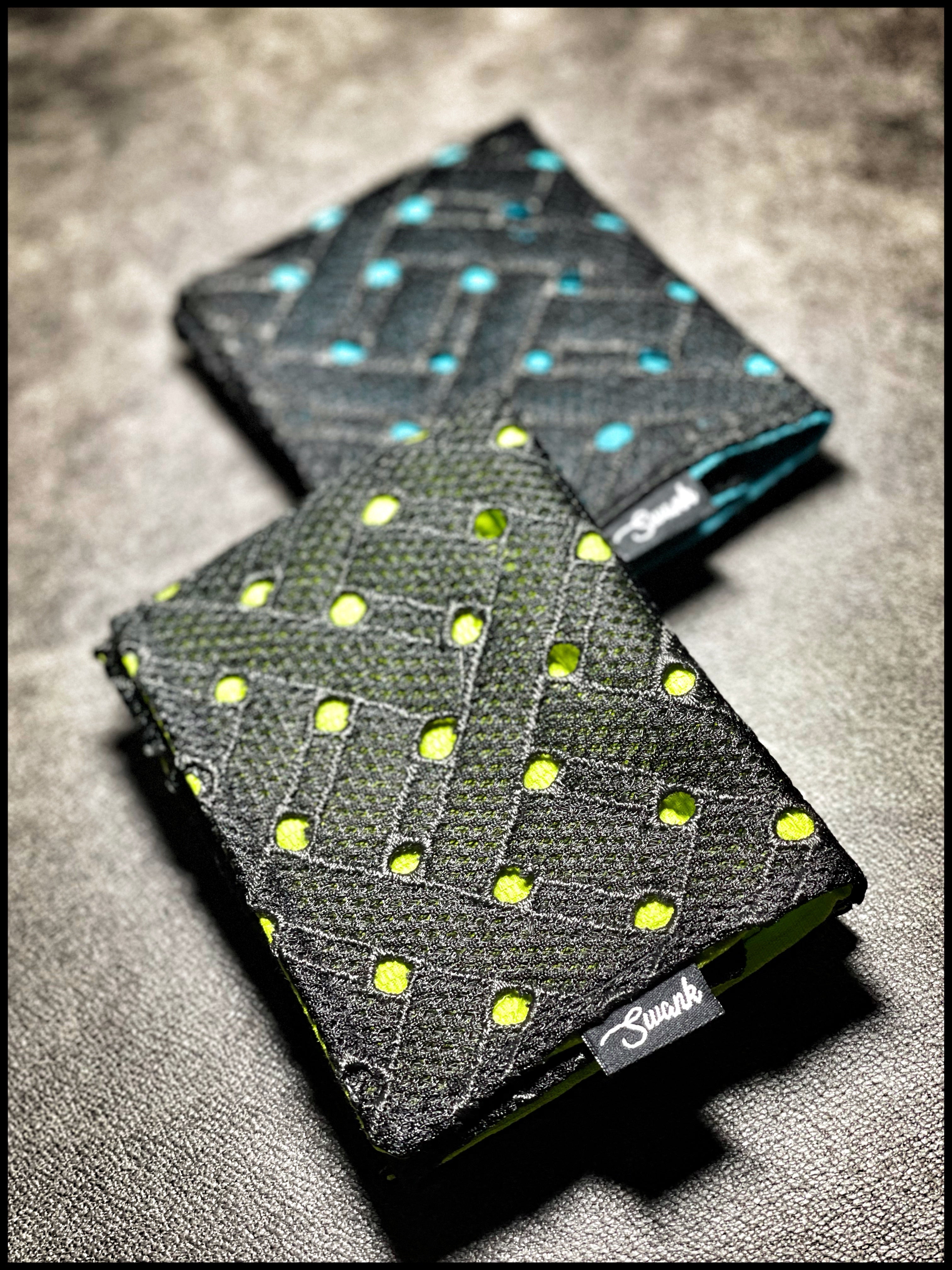 Bullet Hole (neon yellow)