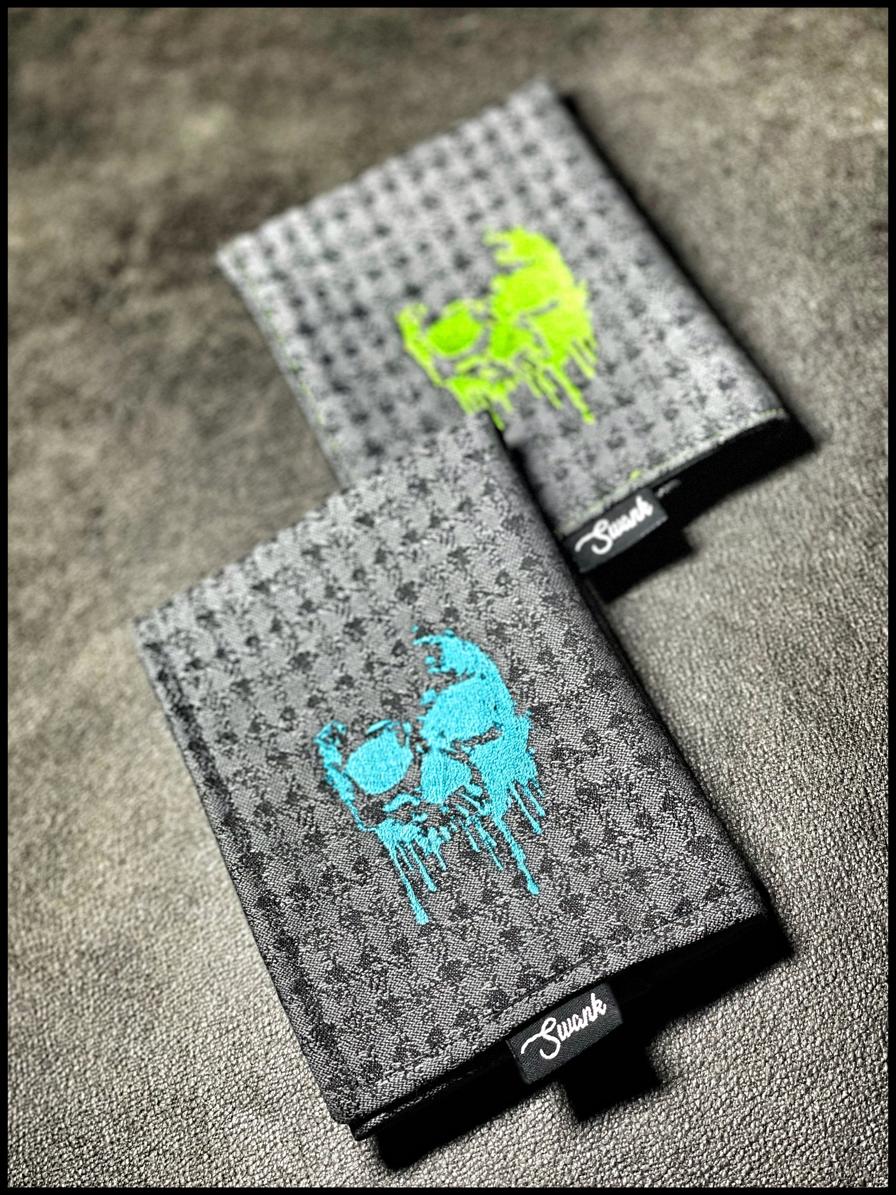 Dripping Skull (teal/shemagh)